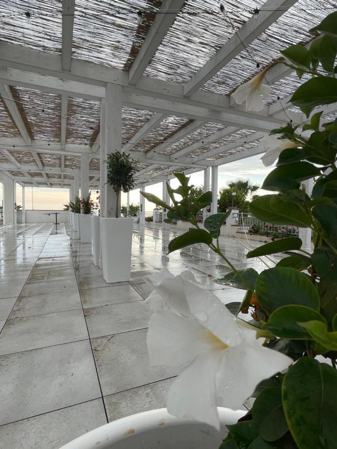 Suite Hotel Dominicus Grisolia Exterior photo