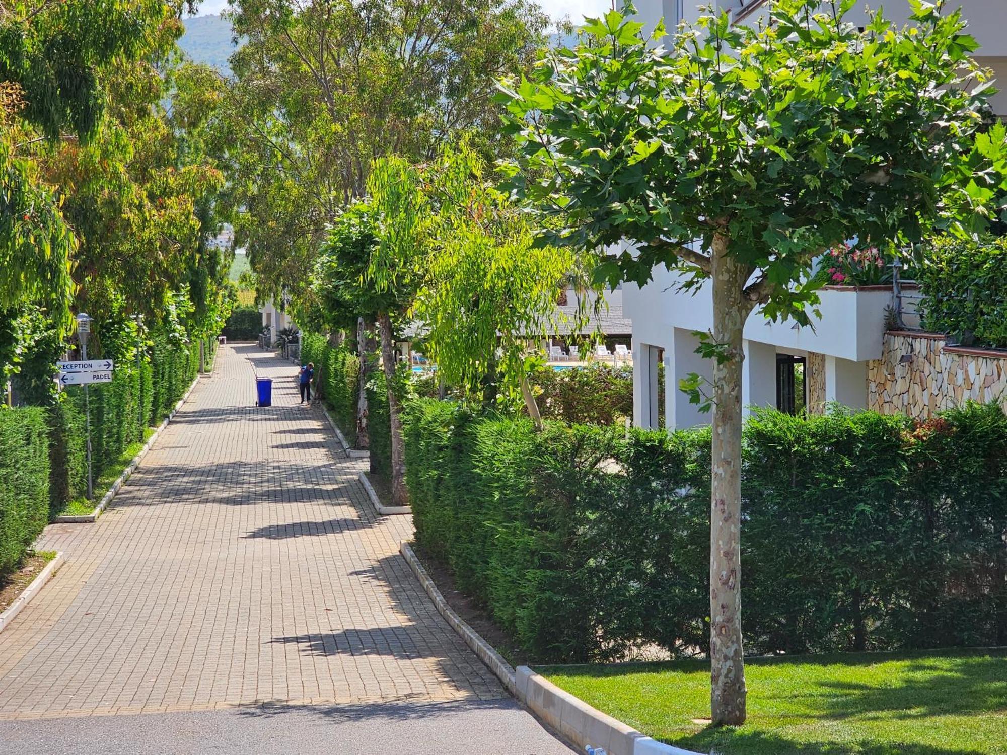 Suite Hotel Dominicus Grisolia Exterior photo